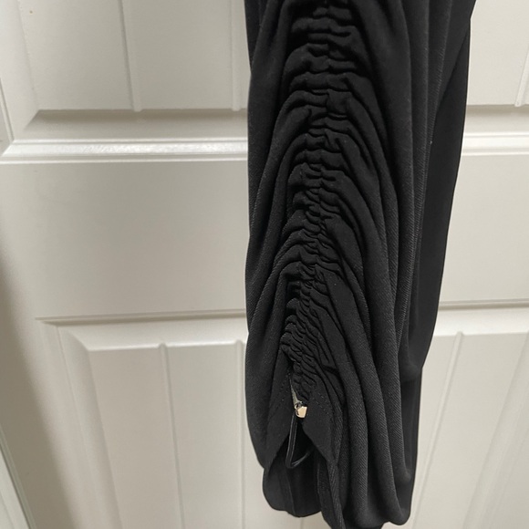 Michael Kors Body Con Dress, Black. Adjustment Ruching on both sides. Size Large - Picture 6 of 14